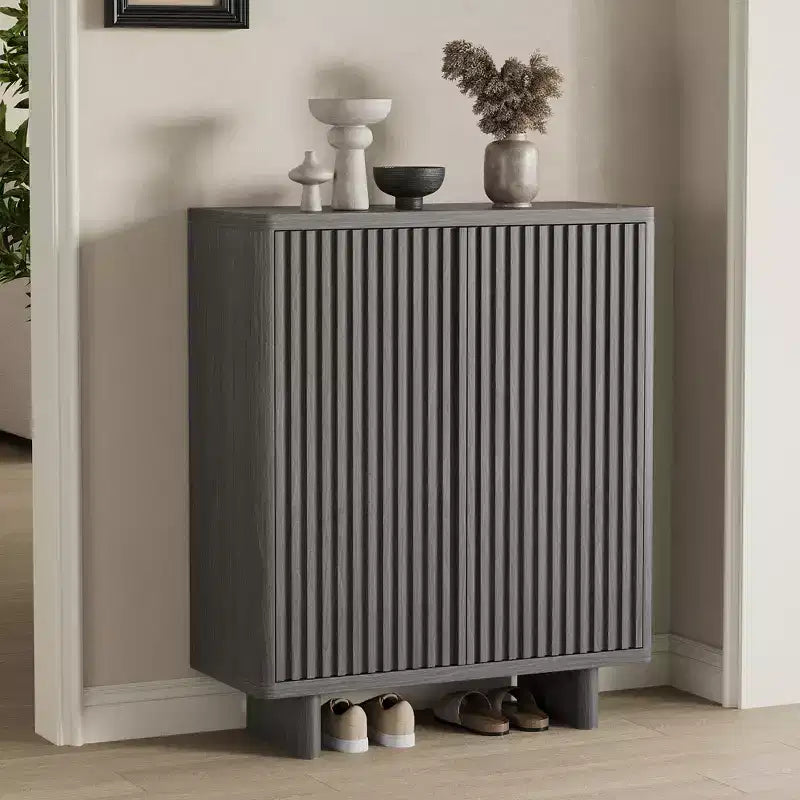 Banc à chaussures de 80 cm avec porte nervurée — Rangement à 5 niveaux, entrée, style moderne