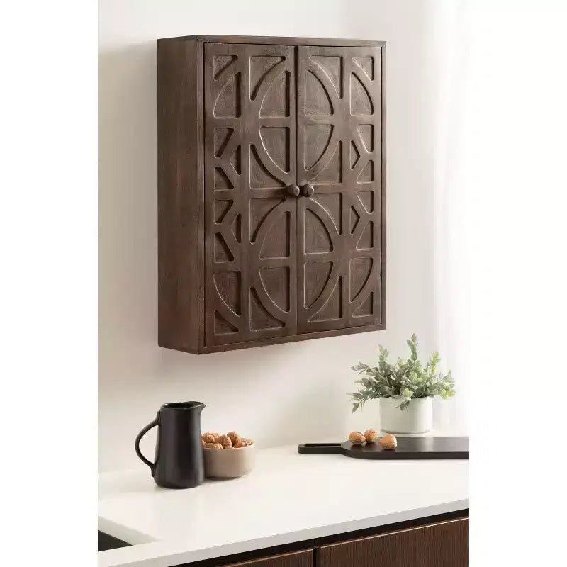 Armoire murale Galliene en bois de manguier sculpté à la main — 56 cm (L) x 71 cm (H), 3 étagères, naturel