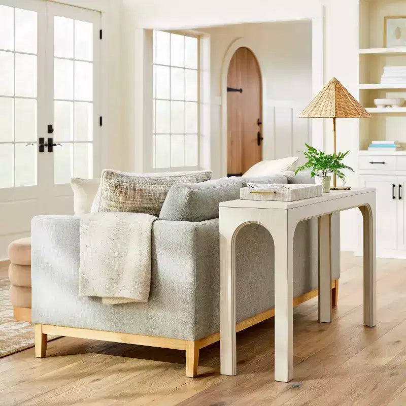 Table console Thetford — Grise, placage de bois, 48 po L x 30 po H, finition blanc cassé