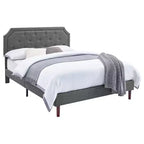 Lit plateforme rembourré Queen — Tête de lit capitonnée, Gris foncé, Aucun sommier tapissier requis