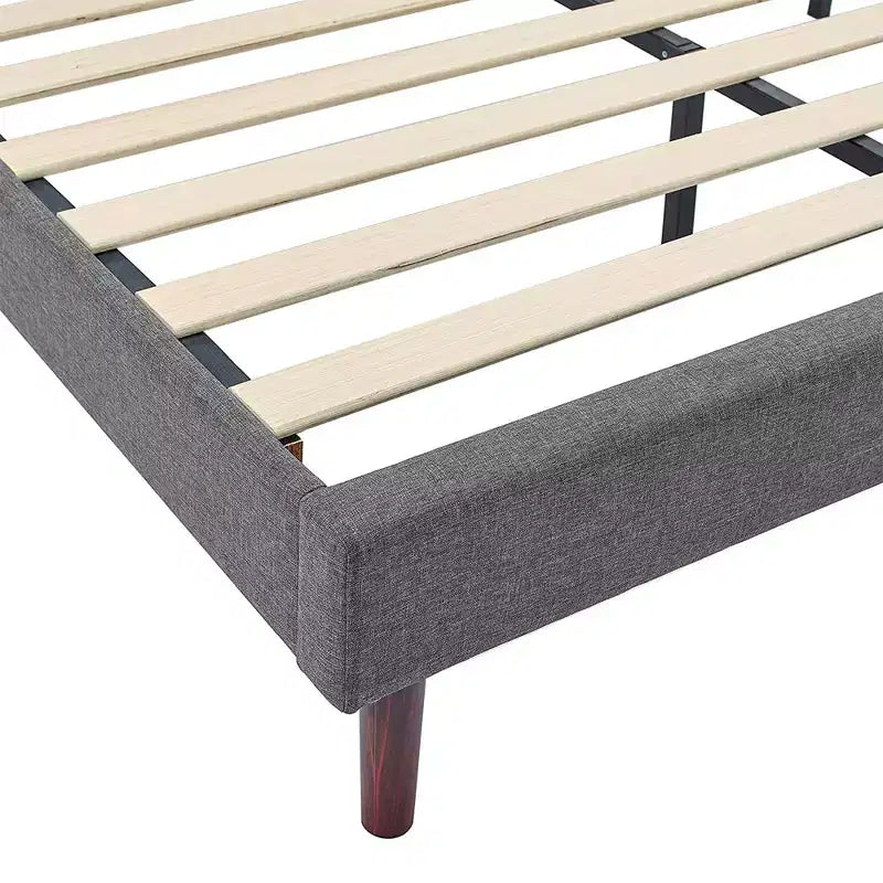 Lit plateforme rembourré Queen — Tête de lit capitonnée, Gris foncé, Aucun sommier tapissier requis