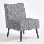 Fauteuil d'appoint sans accoudoirs Petula Velvet — Structure en bois dur, Assise en mousse, Fini naturel