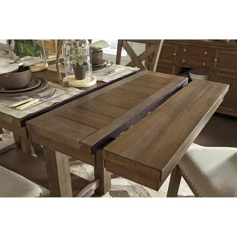 Table de salle à manger rectangulaire extensible Moriville — Bois brun rustique, jusqu'à 8 personnes